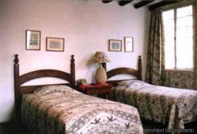 Hotel Los Alpes Quito Quarto foto